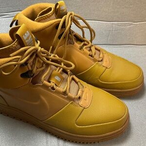 Nike Men Boots